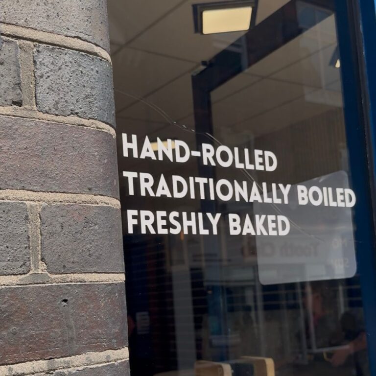 A photo of the front of EatBagel